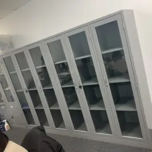 Ảnh thực tế Tủ Tài Liệu Sắt 3 Cánh Kính HN1410